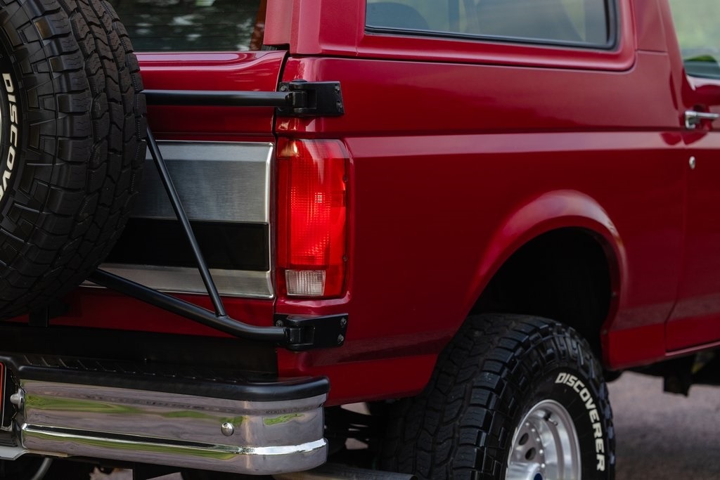 1994-ford-bronco-xlt-for-sale (140)