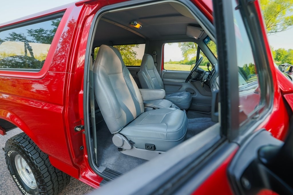 1994-ford-bronco-xlt-for-sale (151)