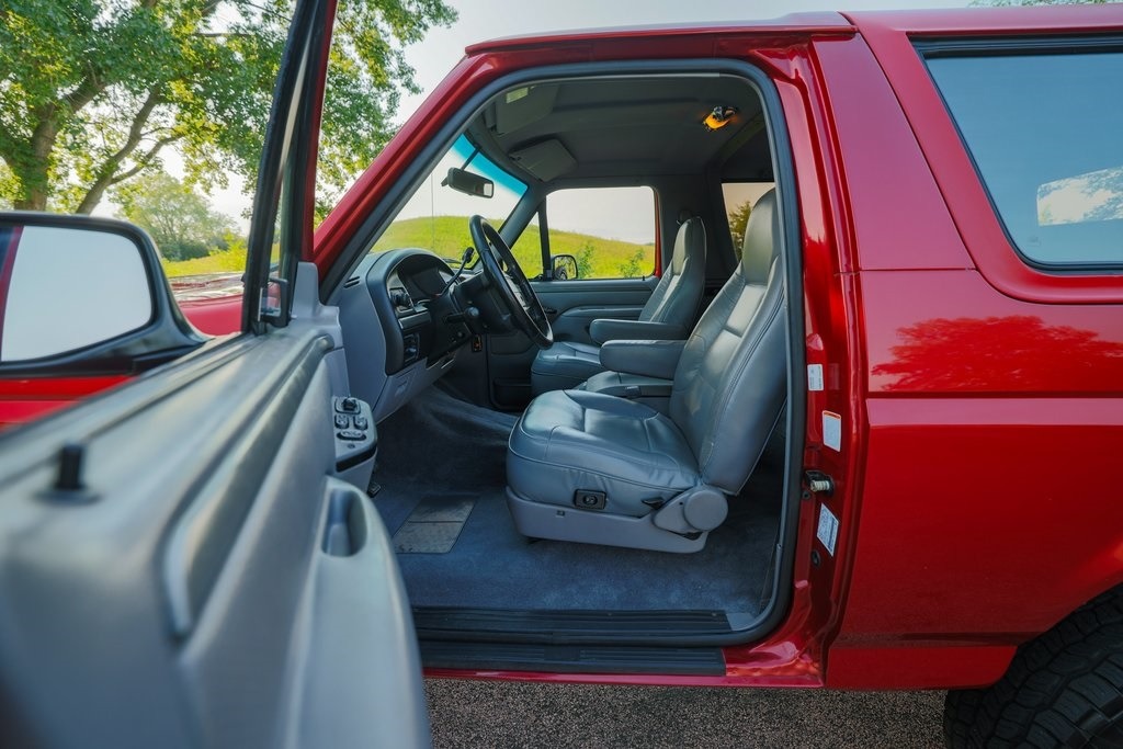 1994-ford-bronco-xlt-for-sale (53)