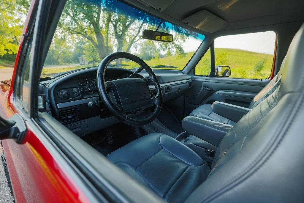 1994-ford-bronco-xlt-for-sale (79)