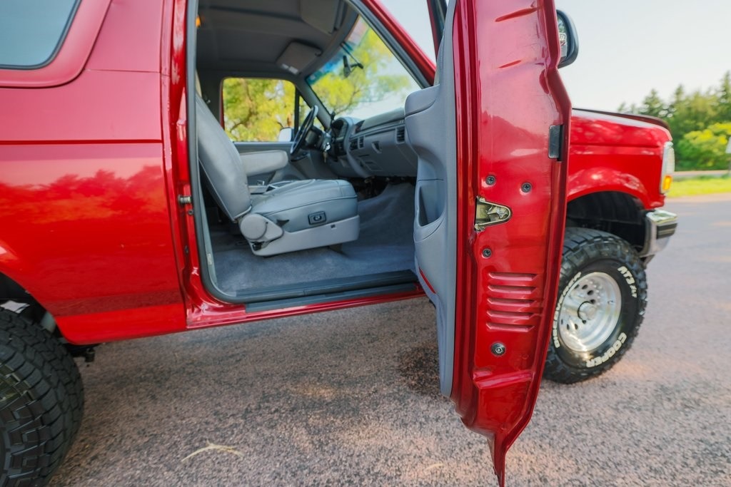 1994-ford-bronco-xlt-for-sale (8)