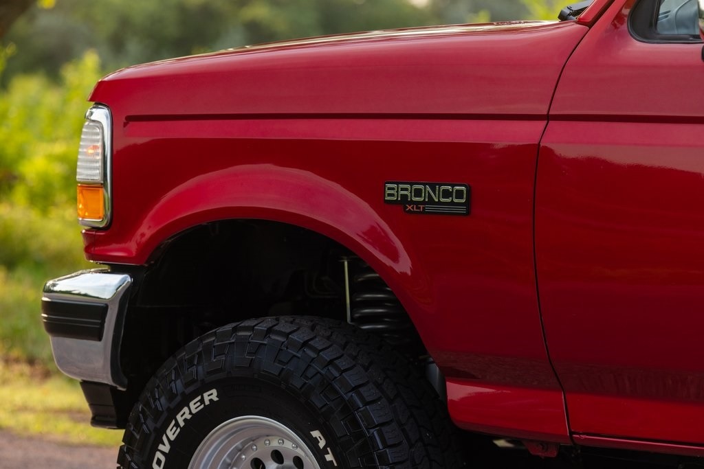 1994-ford-bronco-xlt-for-sale (93)