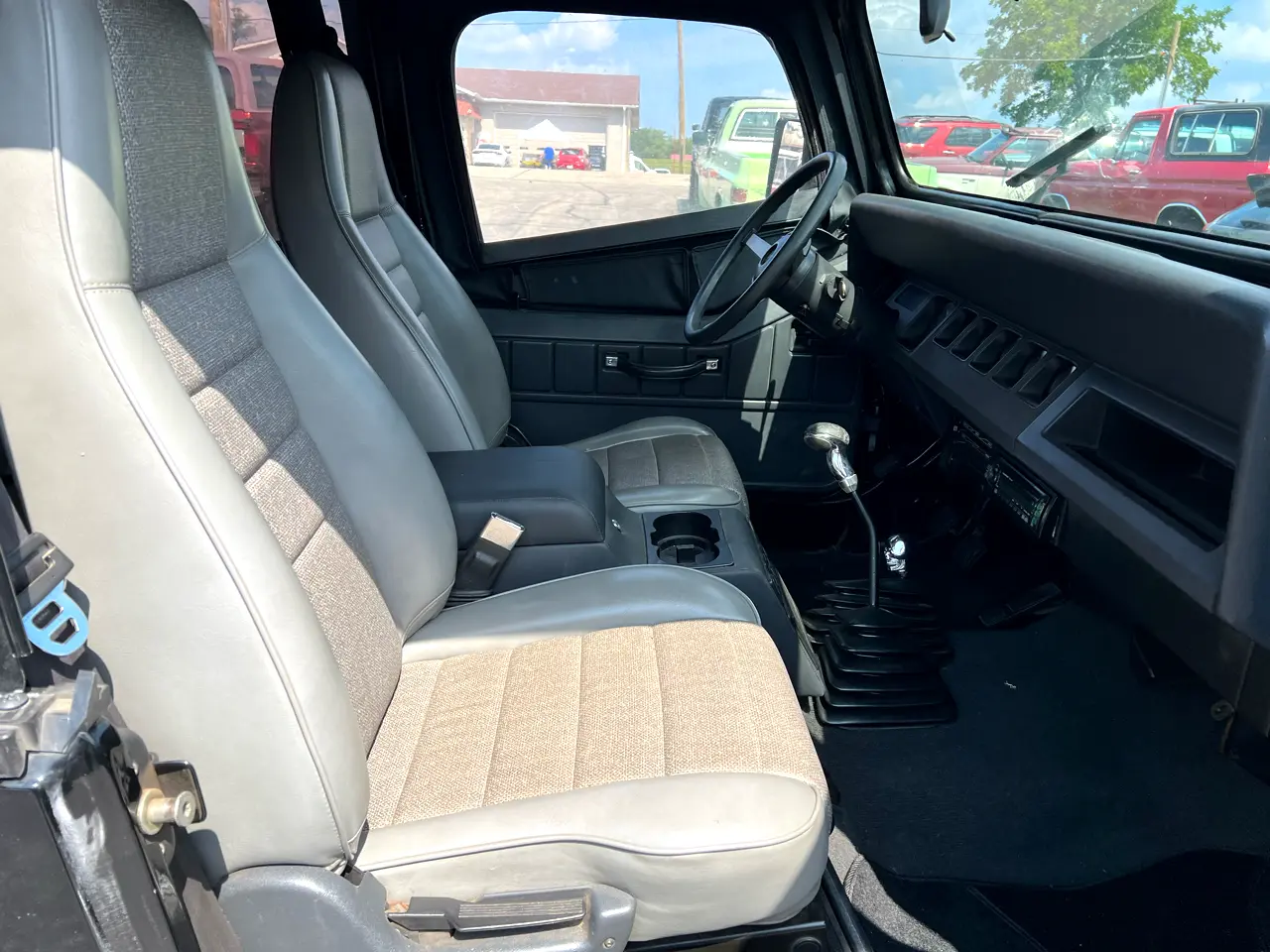 1995-jeep-wrangler-for-sale-trevor-wisconsin-14