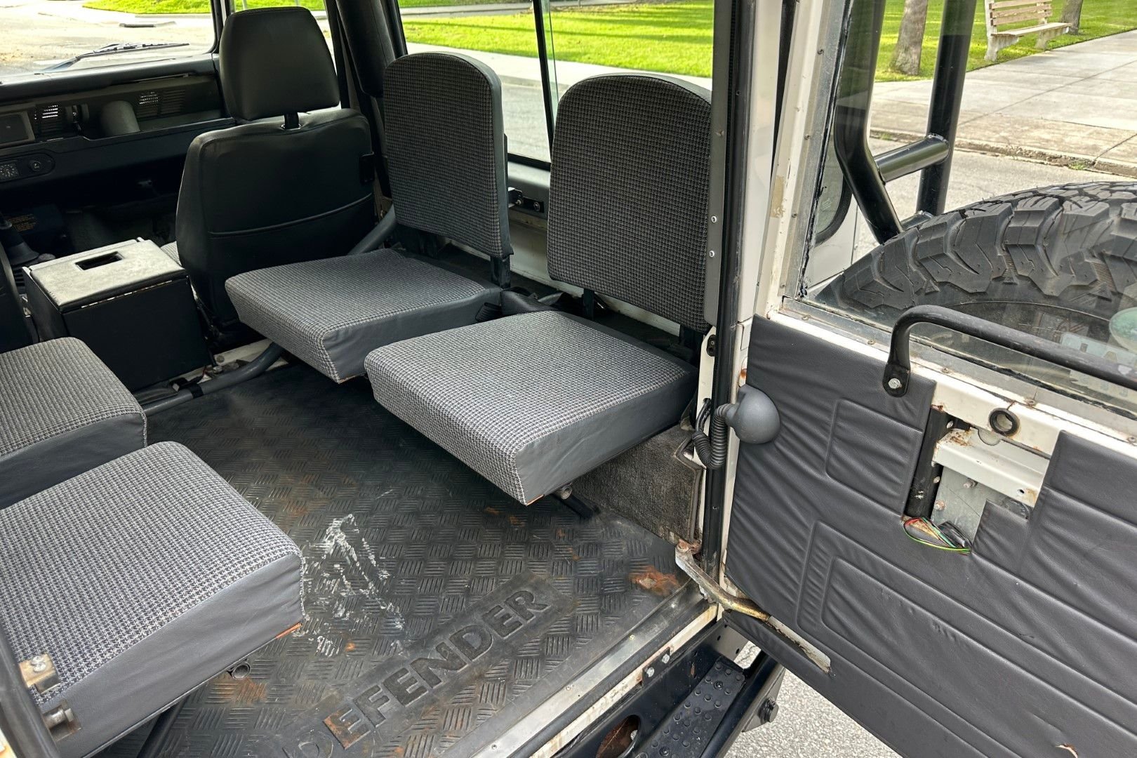 1995-land-rover-defender-90-nas (32)