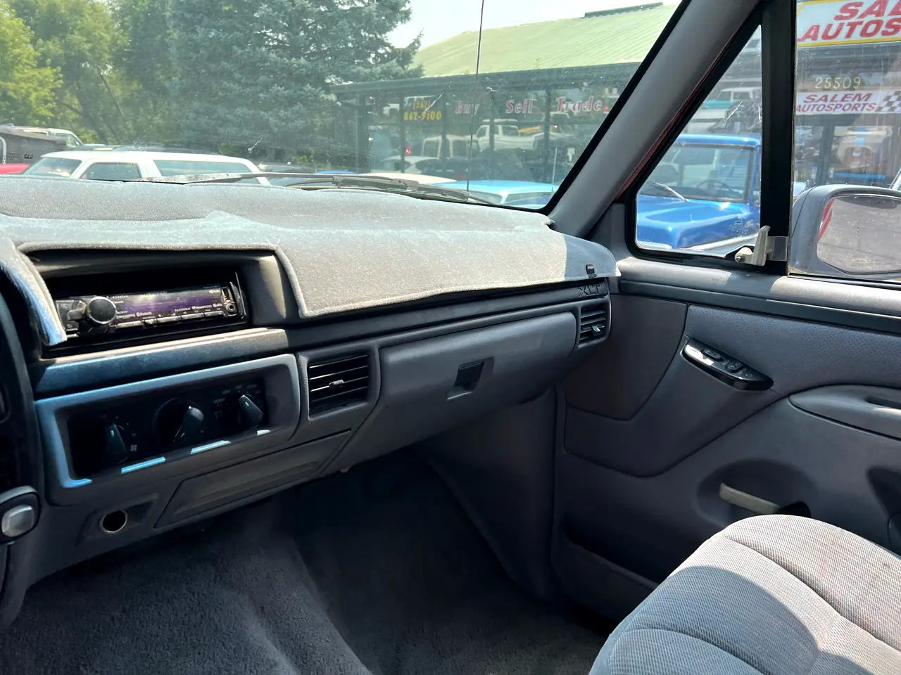 1996-ford-bronco-for-sale-08