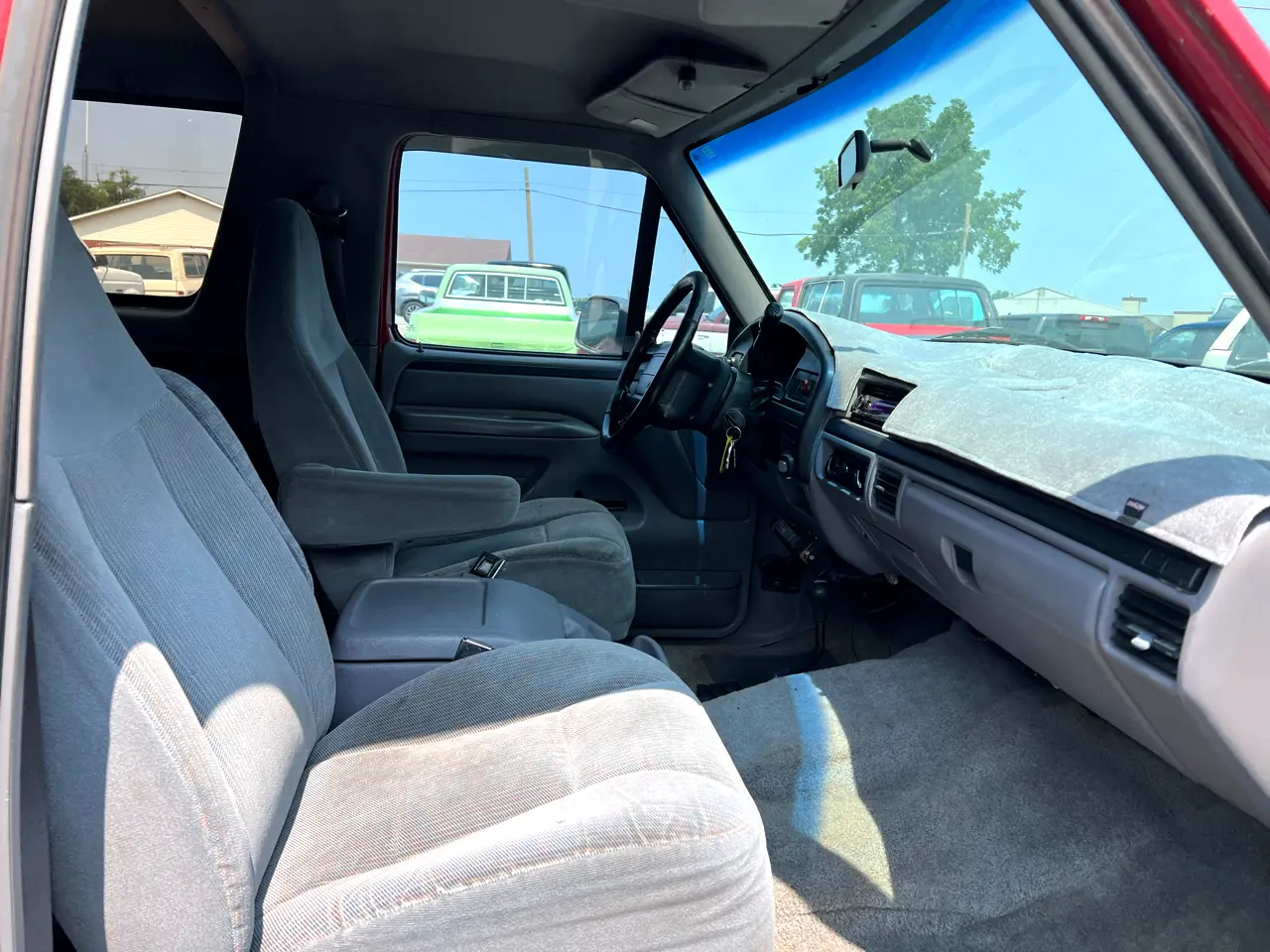 1996-ford-bronco-for-sale-09