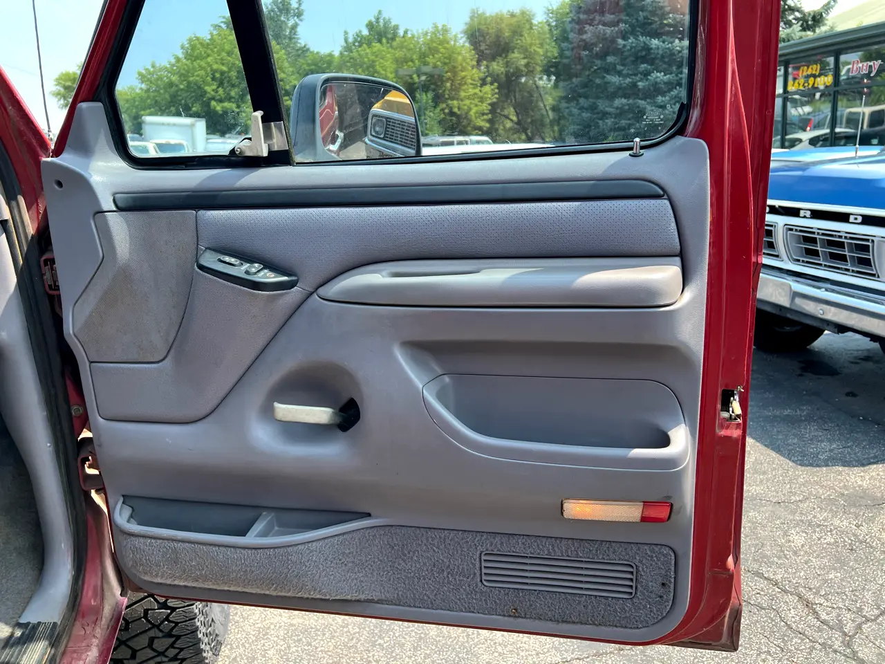 1996-ford-bronco-for-sale-14