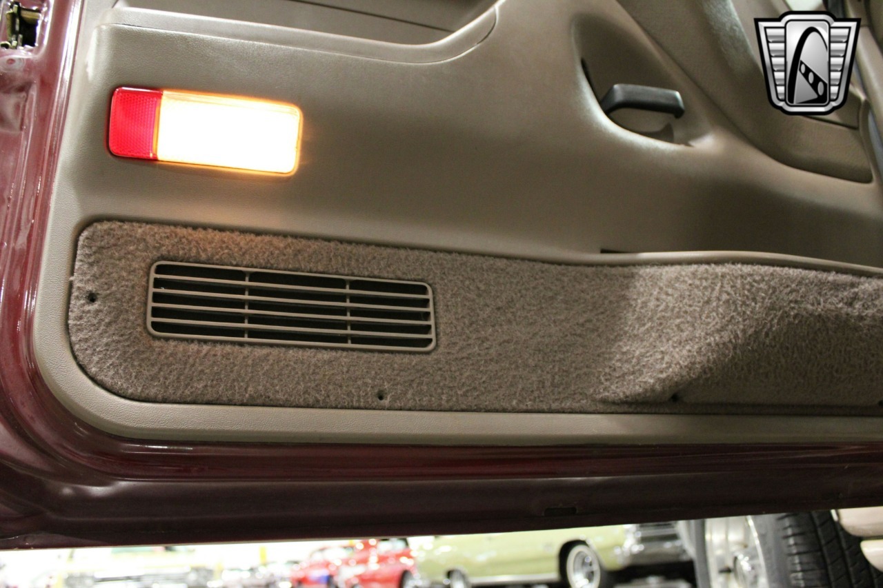 1996-ford-f150-eddie-bauer (47)