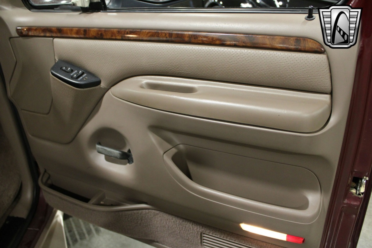 1996-ford-f150-eddie-bauer (50)