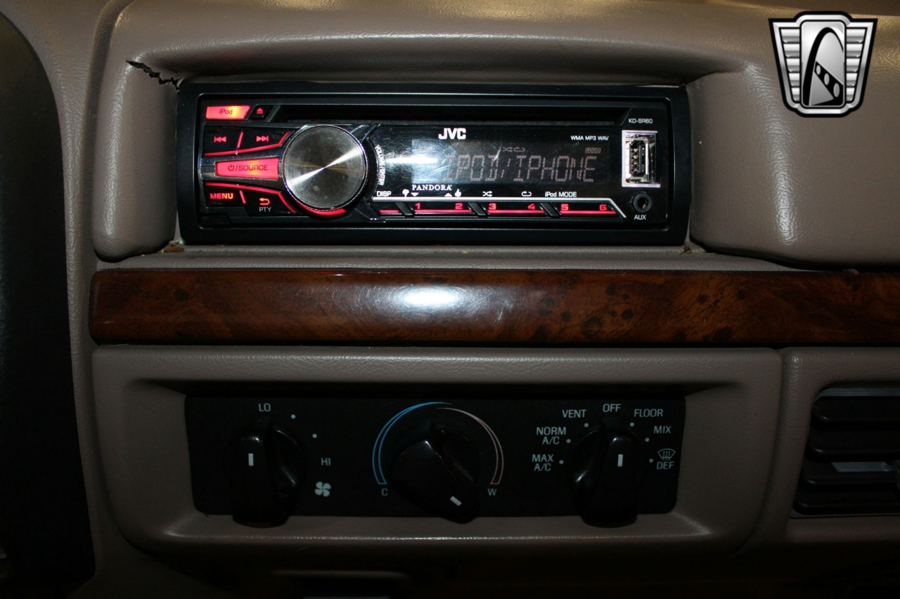 1996-ford-f150-eddie-bauer (54)