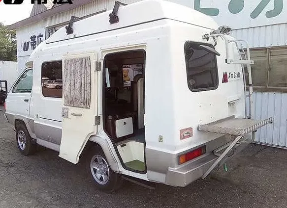 1996-toyota-townace-pop-top-camper-for-sale-03