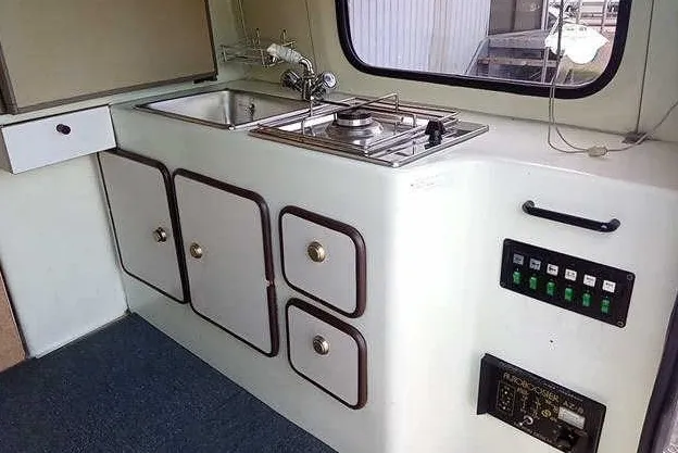 1996-toyota-townace-pop-top-camper-for-sale-08