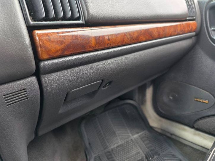 1998-jeep-grand-cherokee-laredo-special-edition-for-sale-18