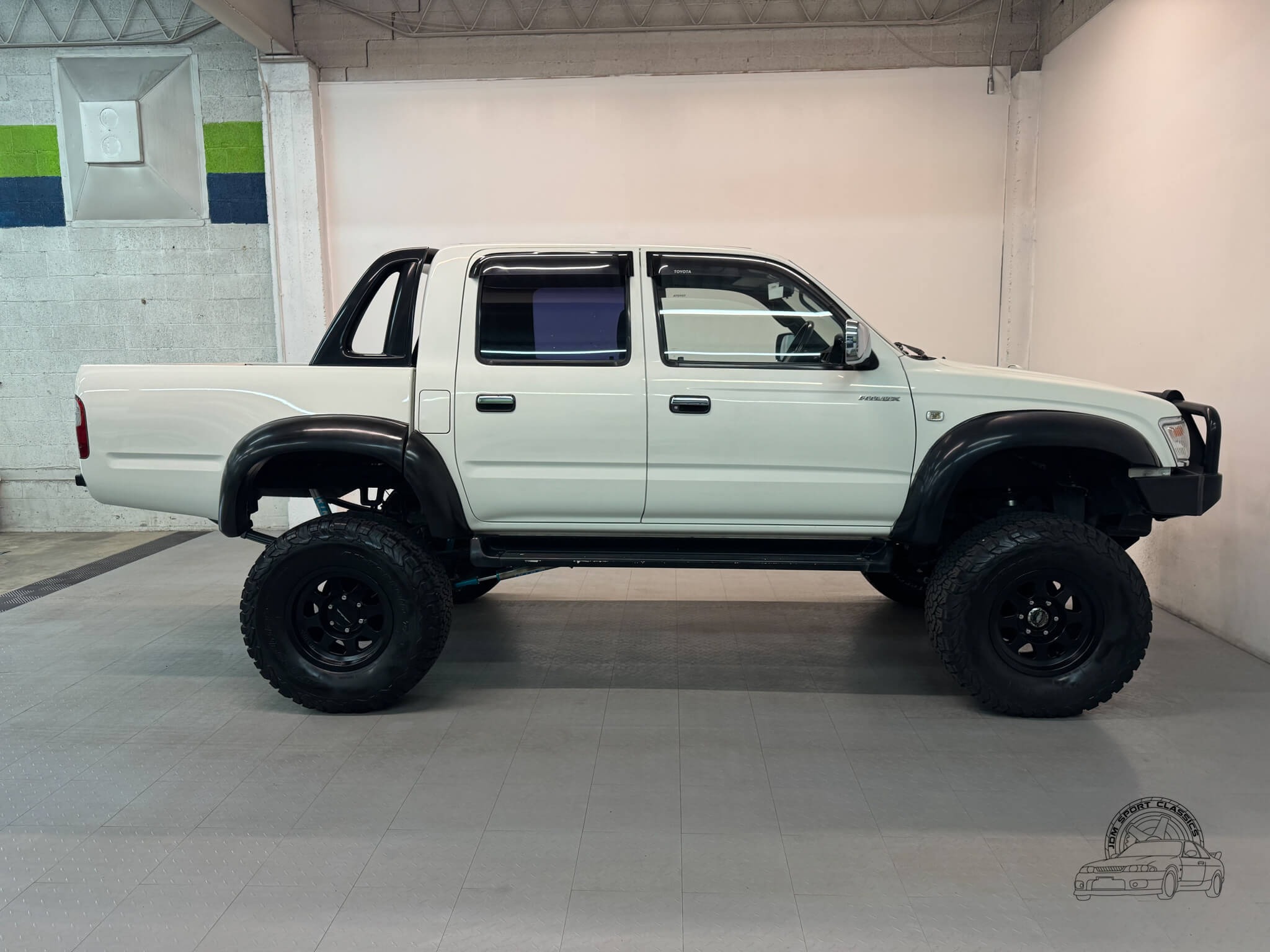 1999-toyota-hilux-sports-pickup (41)