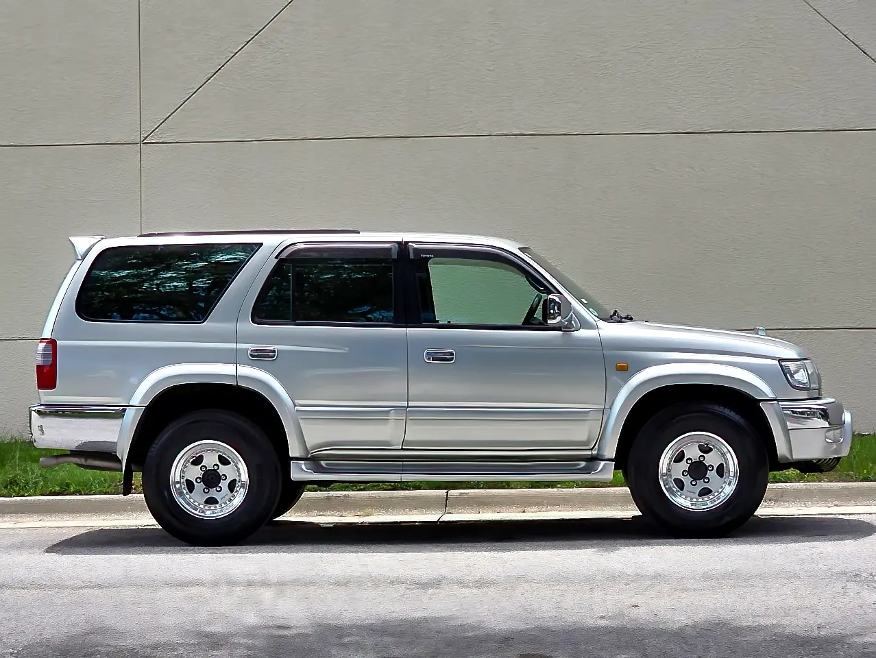 1999-toyota-hilux-surf-for-sale-florida-05