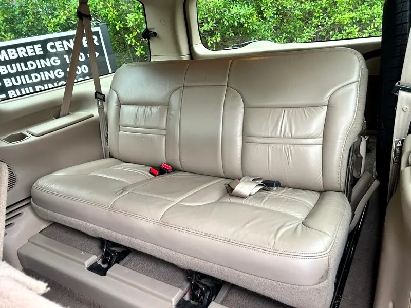 2000-ford-excursion-limited (17)