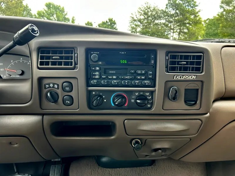 2000-ford-excursion-limited (43)