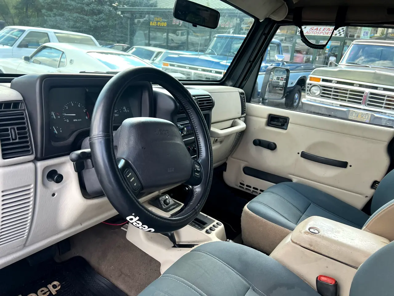 2000-jeep-wrangler-sahara-for-sale-trevor-wi-06