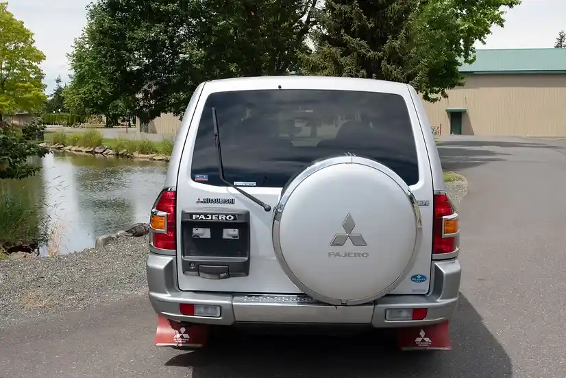 2000-mitsubishi-pajero-super-exceed-gdi-for-sale-07