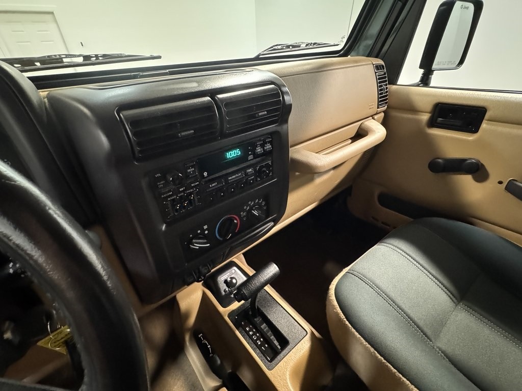 2002-jeep-wrangler-sahara-for-sale (12)