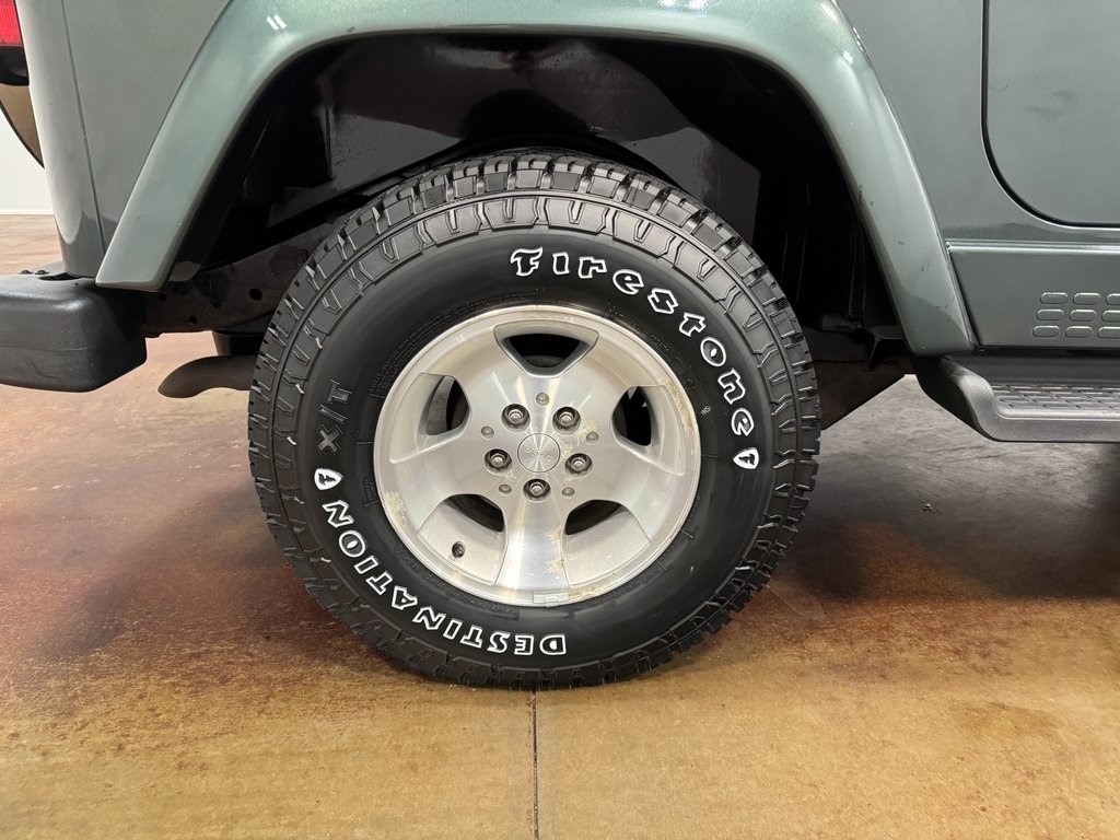 2002-jeep-wrangler-sahara-for-sale (24)