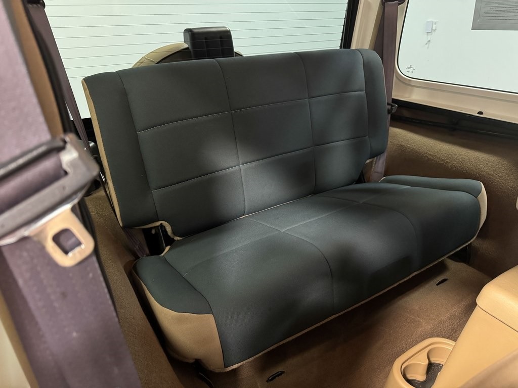 2002-jeep-wrangler-sahara-for-sale (63)