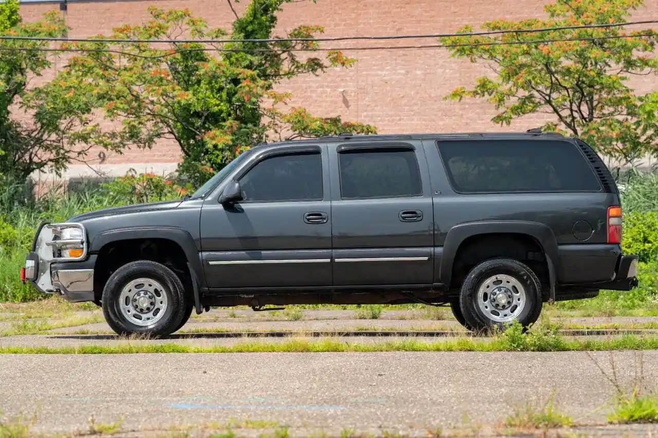 2003-chevrolet-suburban-for-sale-moonachie-nj-10