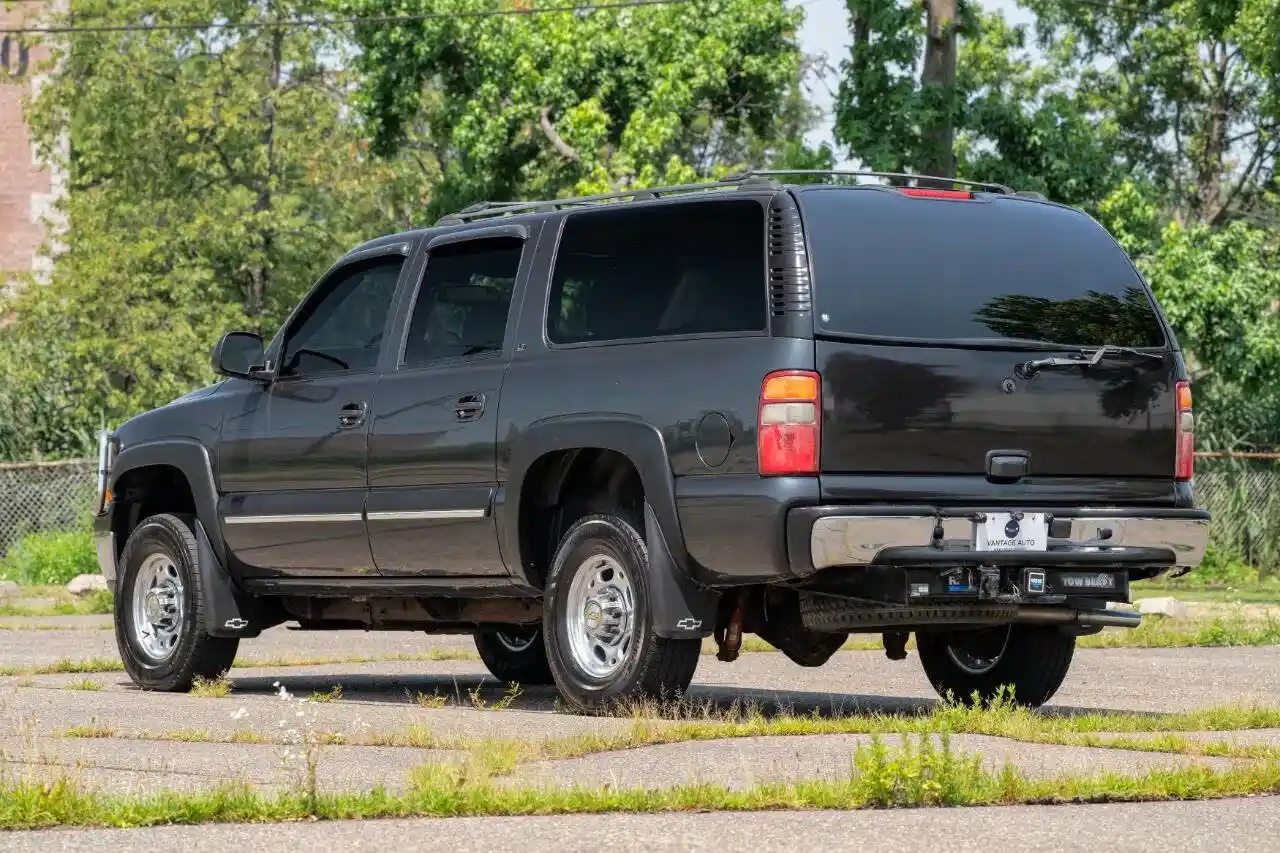 2003-chevrolet-suburban-for-sale-moonachie-nj-12