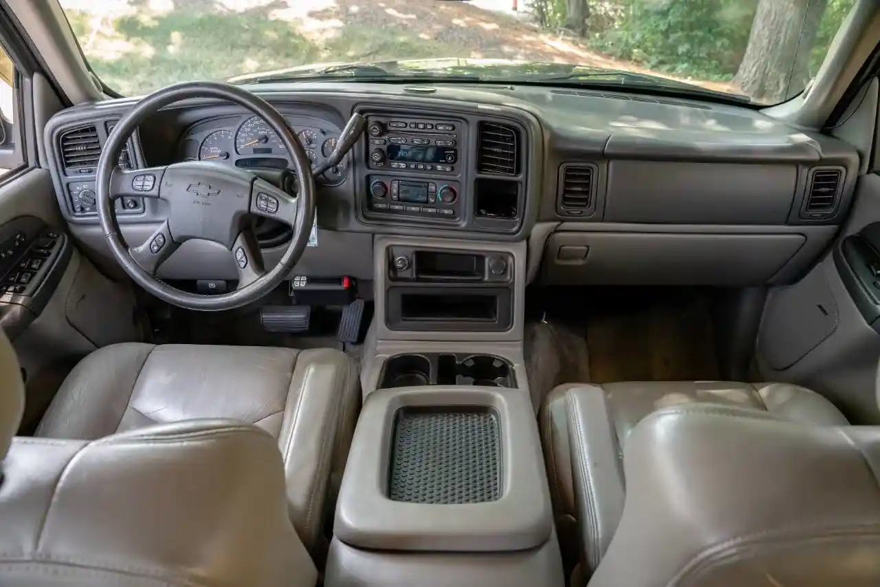 2003-chevrolet-suburban-for-sale-moonachie-nj-14