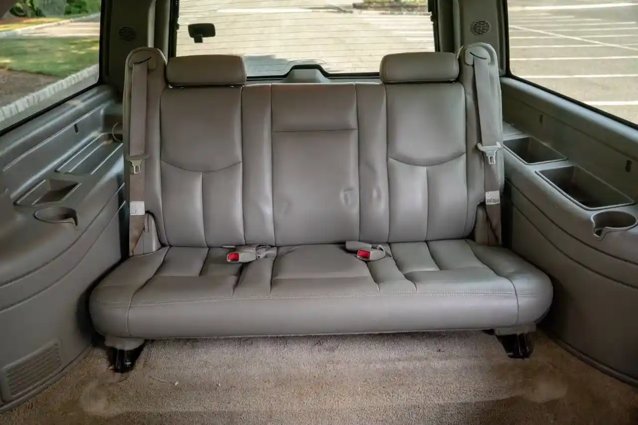 2003-chevrolet-suburban-for-sale-moonachie-nj-16