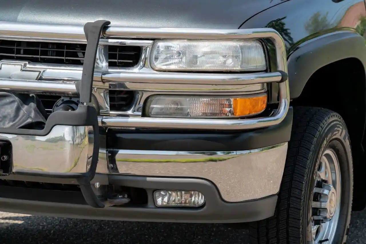 2003-chevrolet-suburban-for-sale-moonachie-nj-32