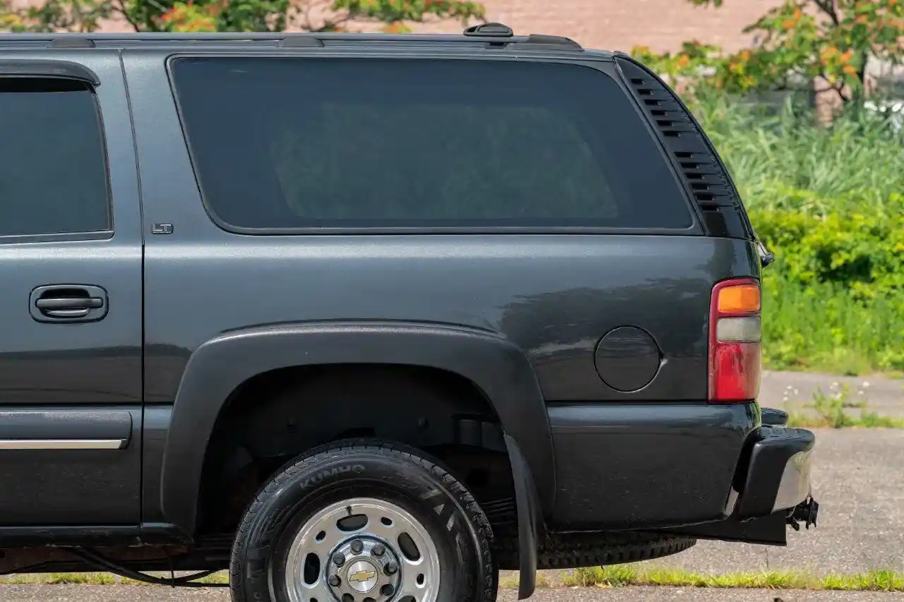 2003-chevrolet-suburban-for-sale-moonachie-nj-39