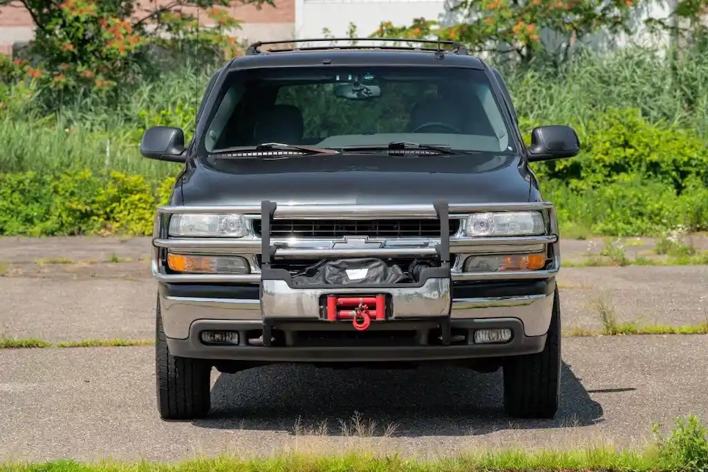 2003-chevrolet-suburban-for-sale-moonachie-nj-4
