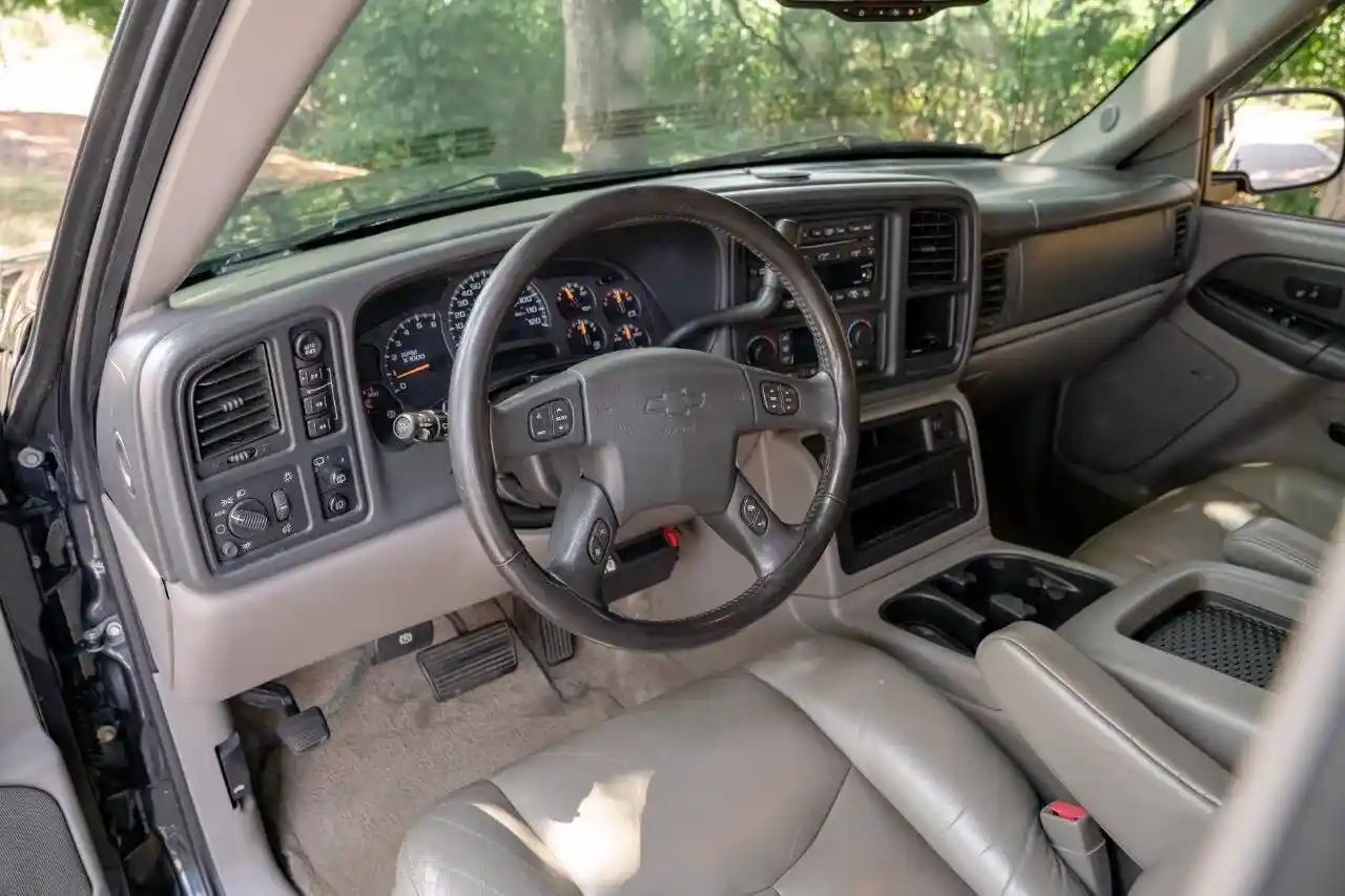 2003-chevrolet-suburban-for-sale-moonachie-nj-58
