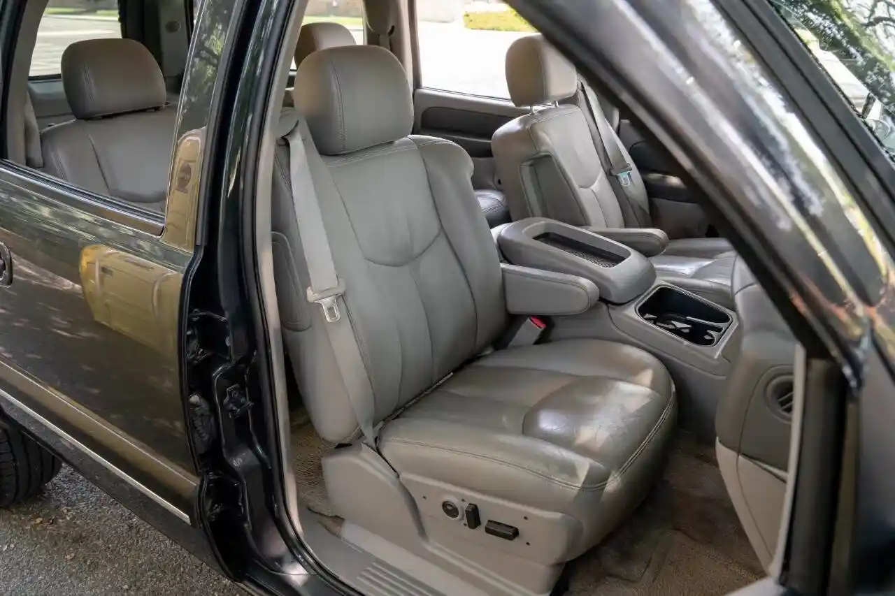 2003-chevrolet-suburban-for-sale-moonachie-nj-64