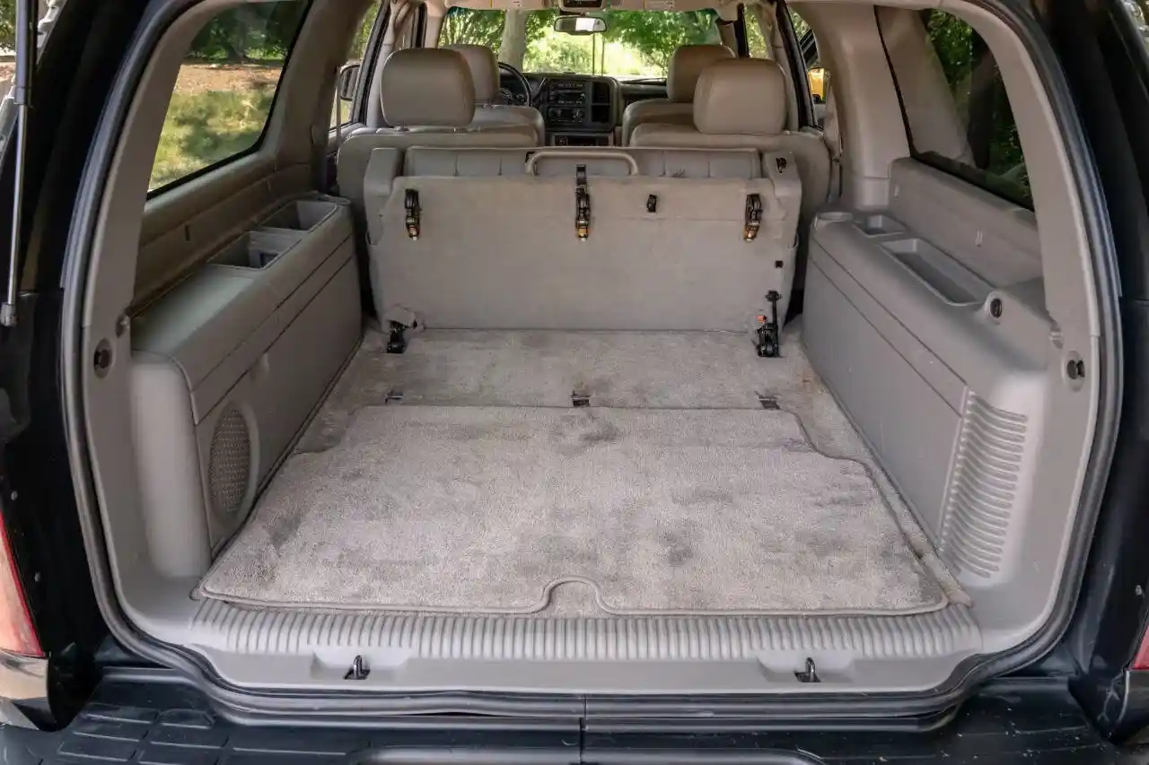 2003-chevrolet-suburban-for-sale-moonachie-nj-79