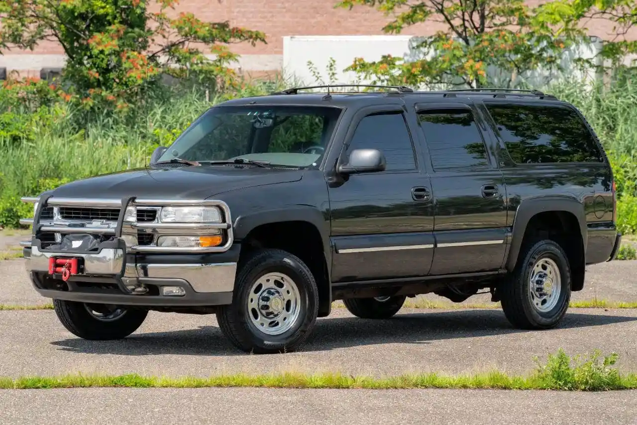 2003-chevrolet-suburban-for-sale-moonachie-nj-9