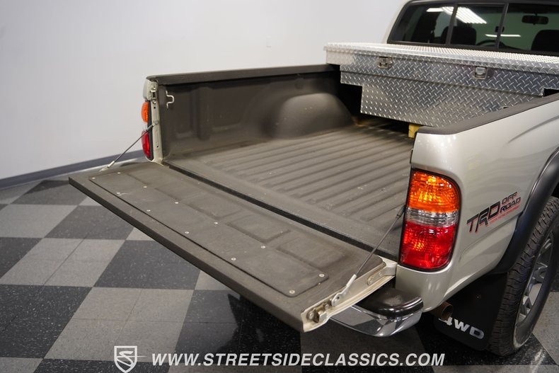 2004-toyota-tacoma-sr5-4x4 (23)