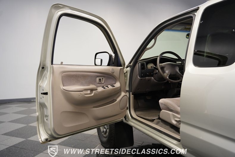 2004-toyota-tacoma-sr5-4x4 (44)
