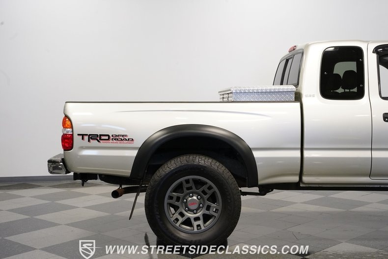 2004-toyota-tacoma-sr5-4x4 (52)