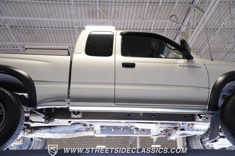 2004-toyota-tacoma-sr5-4x4 (6)