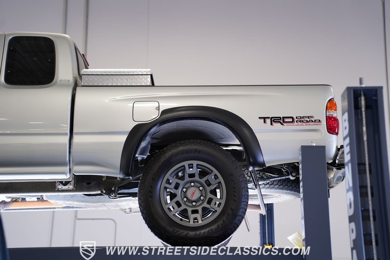 2004-toyota-tacoma-sr5-4x4 (7)