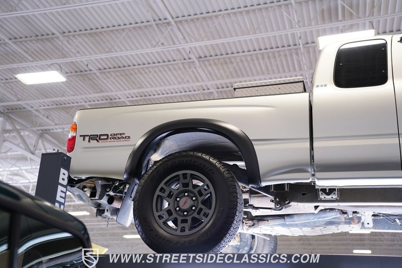 2004-toyota-tacoma-sr5-4x4 (8)