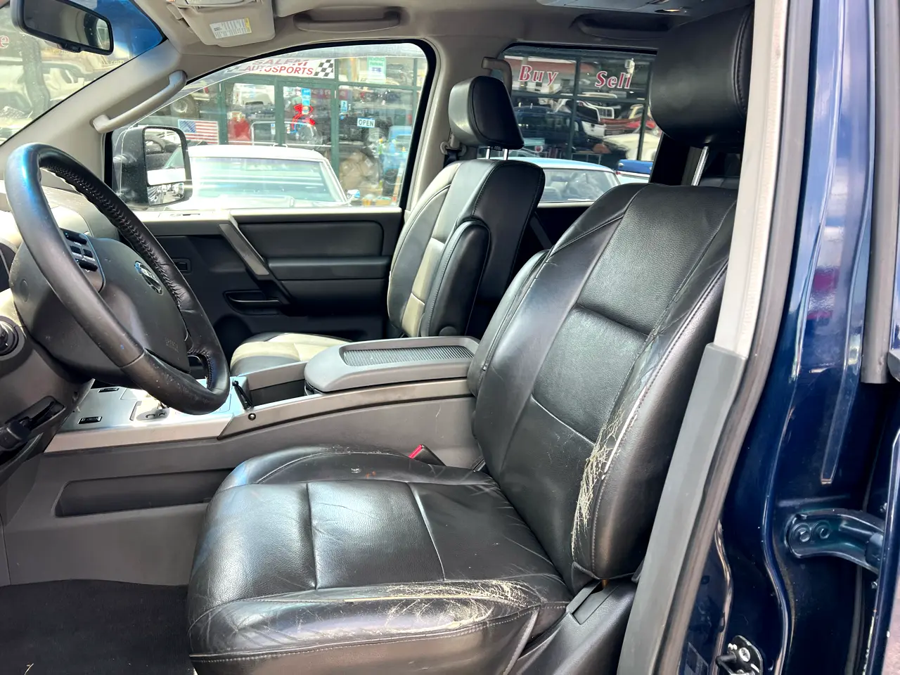 2006-nissan-titan-le-for-sale-trevor-wi-05