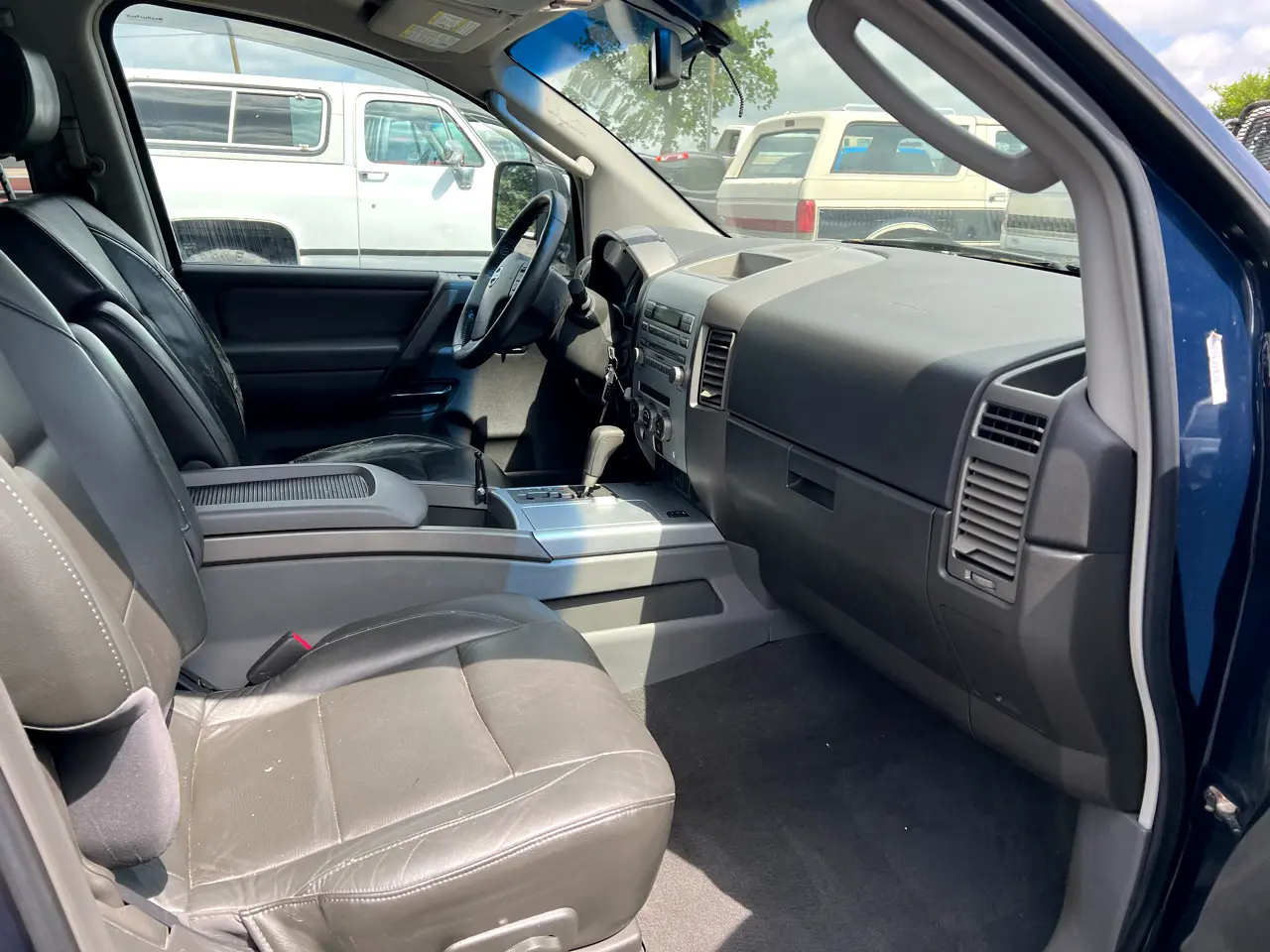2006-nissan-titan-le-for-sale-trevor-wi-14