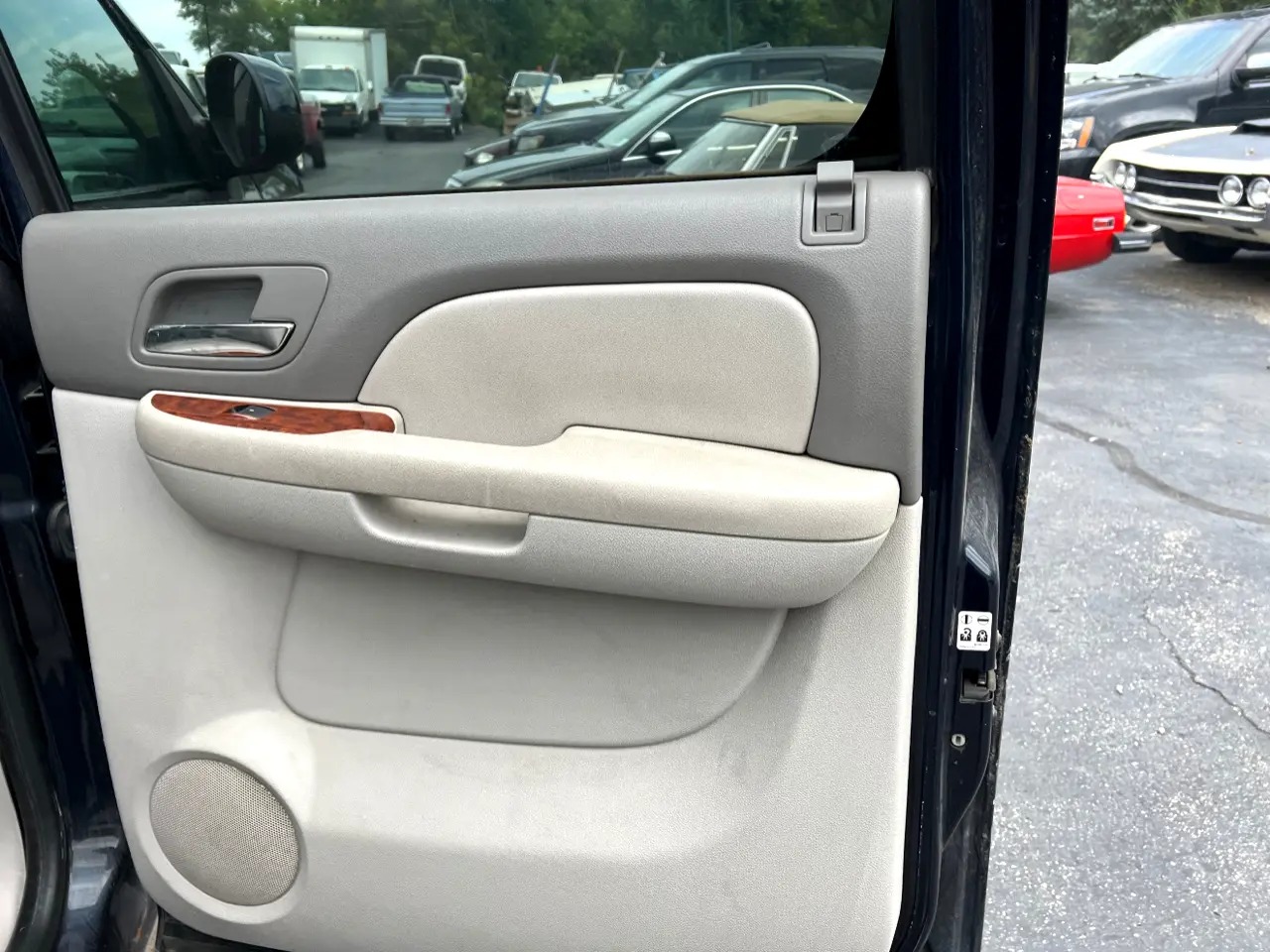 2007-chevrolet-avalanche-for-sale-trevor-wi-3