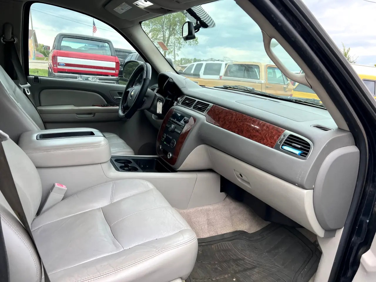 2007-chevrolet-avalanche-for-sale-trevor-wi-4