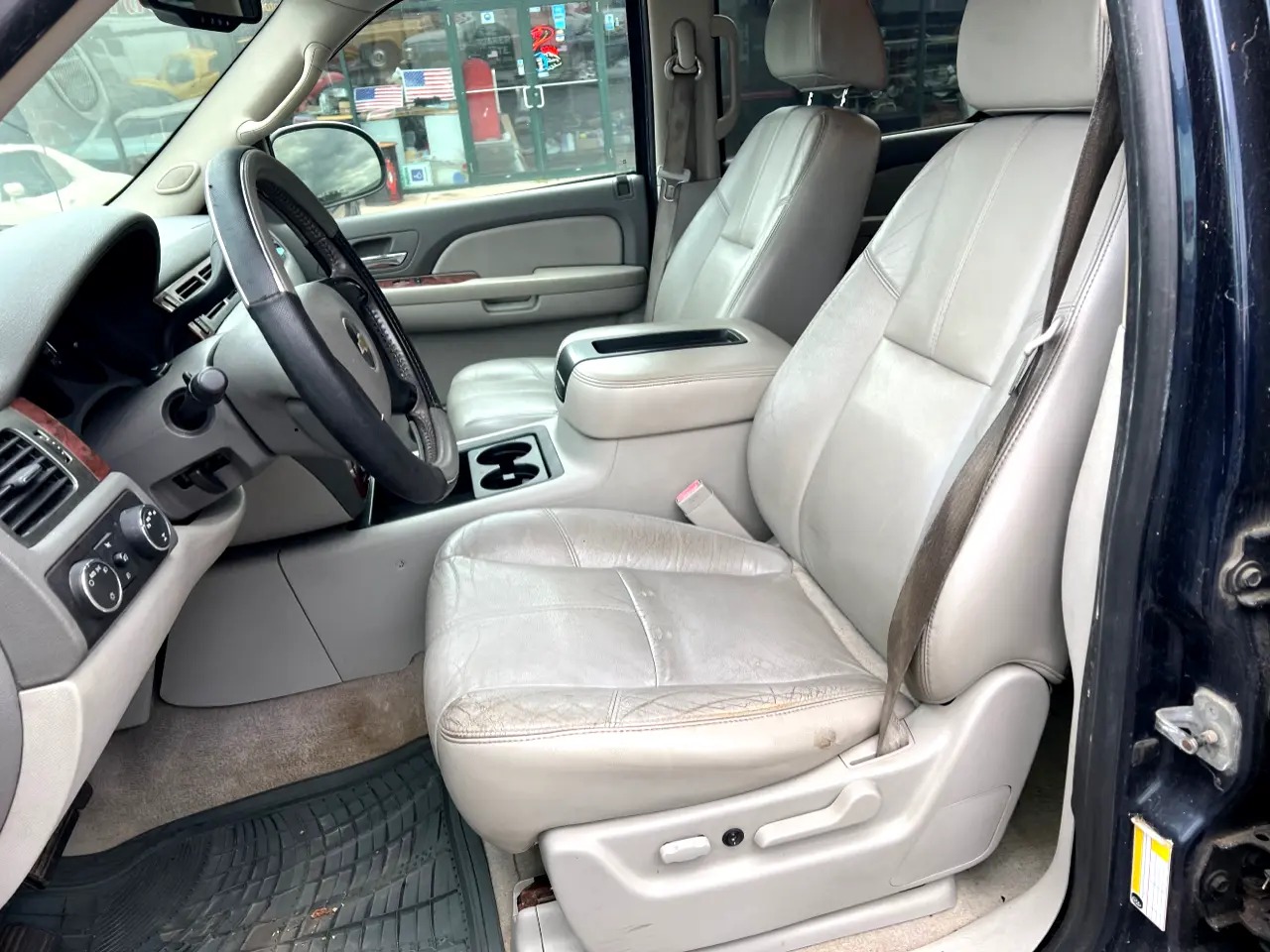 2007-chevrolet-avalanche-for-sale-trevor-wi-9