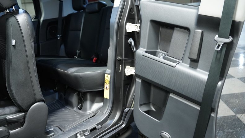 2011-toyota-fj-cruiser-for-sale (34)