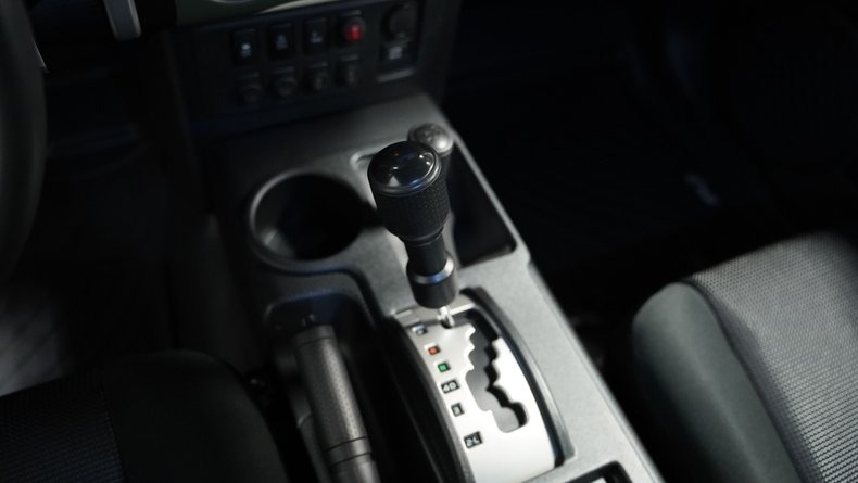 2011-toyota-fj-cruiser-for-sale (37)